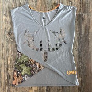 GWG Girls With Guns Mossy Oak Top Shirt Size Large Gray Camouflage 10-point Buck
